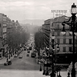 A black & white view of Boulevard d'Athenes, Marseilles (with the Hotel Splendide in the right-hand foreground) taken in 1955.