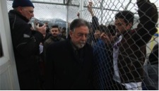 The Deputy Interior Minister at the Amygdaleza detention centre (Photo: Eurokinissi)